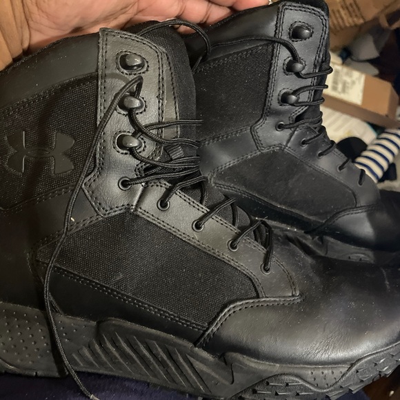Under Armor Boot Size 14 - Picture 2 of 7